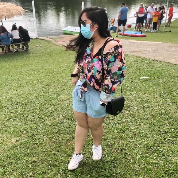 Meet your Posher, Andrea - Picture 7 of 7